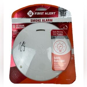 First Alert 10 Year With Path Light Battery-Powered Photoelectric Smoke Detector